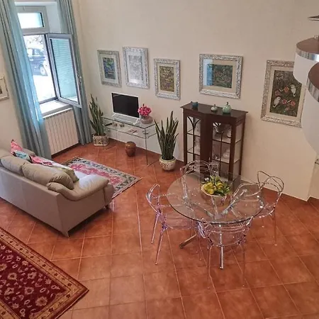Holiday home Luxury Carmen N 2 Centro Storico Di