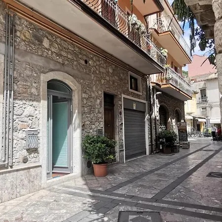 Luxury Carmen N 2 Centro Storico Di Holiday home