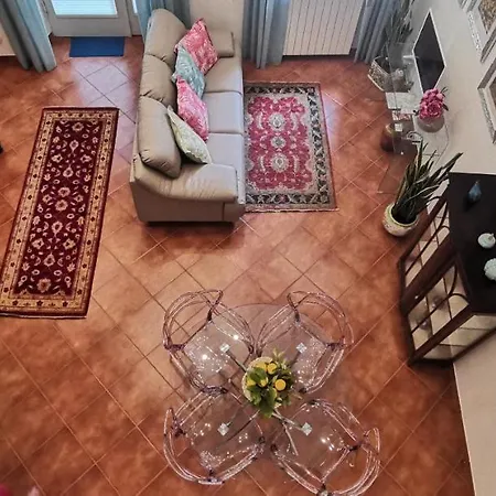 Luxury Carmen N 2 Centro Storico Di Ferienhaus *